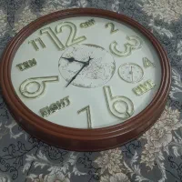 ساعت دیواری