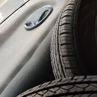 لاستیک ۲۳۵/۵۵/۱۸ کویر