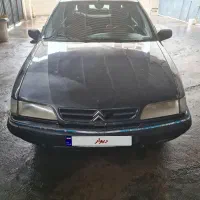 ماشین یه درب جلو راننده و دور گلگیرهای عقب رنگ