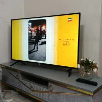 میز تلویزیون ام دی اف طوسی طلایی در حد نو