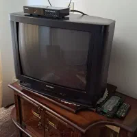 تلویزیون‌ شهاب، گیرنده دیجیتال و میز تلویزیون چوبی