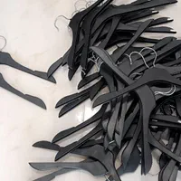 چوب لباسی مزونی