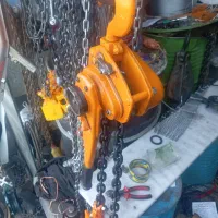 جرثقیل وپولیفت دستی