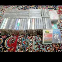 تعداد زیادی نوارکاست سالم