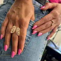 خدمات تخصصی ناخن