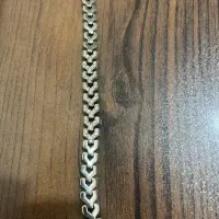 دستبند طرح نگین دار