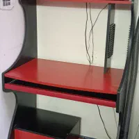 میز کامپیوتر تمیز