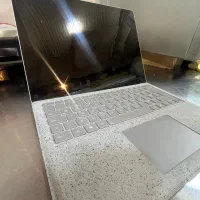 سرفیس لپتاپ ۲
