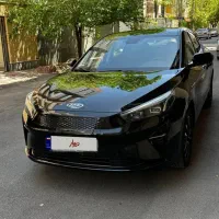 کی ام سی EJ7 ، مدل ساده 2024 ، گارانتی فعال