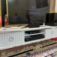 میز تلویزیون در حد نو