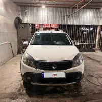 ساندرو استپ‌وی ۹۶ اتومات سفید  لاستیک نو  فنی سالم