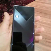 گوشی میت 40 پرو بی نظیر