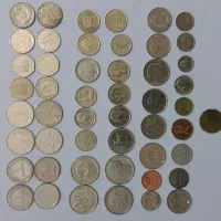 تعدادی سکه ایرانی و خارجی