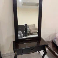 آینه و کنسول
