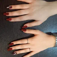خدمات و کاشت ناخن