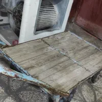 گاری چهار چرخ