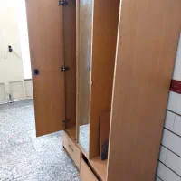 کمد با آینه