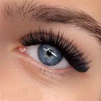 کاشت مژه
