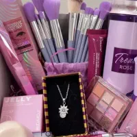 زیورآلات و آرایشی