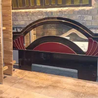 تخت. تخت خواب دو نفره.آویز لباس