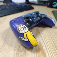 دسته دوال سنس DualSense برایpcطرح Rick and Morty|کنسول، بازی ویدئویی و آنلاین|قم, حاج خلیل|دیوار