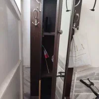 جاکفشی و جالباسی