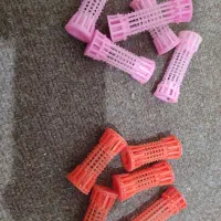 جعبه آرایشی ، تعدادی بیگودی توری و برس و گیره و...|آرایشی، بهداشتی، درمانی|شیراز, سعدیه جنوبی|دیوار
