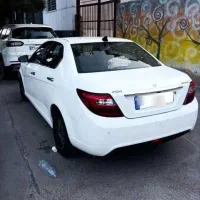 دنا پلاس سانروف دار بدون رنگ سفید مدل ۹۷