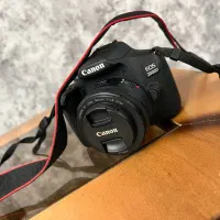 دوربین  CANON مدل EOS 2000D