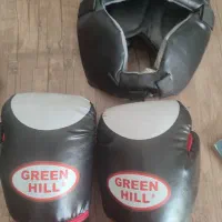 دستکش و کلاه بوکس