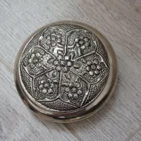 ۲عددقاب جواهربرنز قدیمی با ۱جفت دمپایی دکوری قدیمی|کلکسیون اشیاء عتیقه|تهران, آذربایجان|دیوار