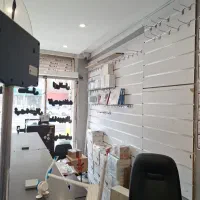 اجاره ویترین در ورودی دفترپیشخوان جهت خدمات موبایل