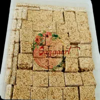 شیرینی کنجدی ترد