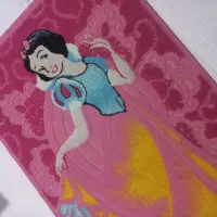 گلیم فرش برجسته عروسکی سفید برفی