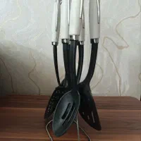 ظروف خارجی هستند.|ظروف پخت‌وپز|بیجار, |دیوار