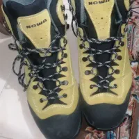 کتونی اصلی|کیف، کفش، کمربند|ری, شهادت|دیوار