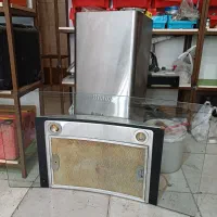 هود شومینه‌ای بیمکث استیل و شیشه‌ای سالم