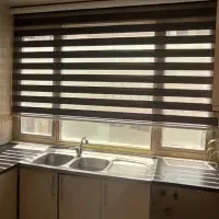 پرده زبرا کاملا سالم در حد نو خوشرنگ