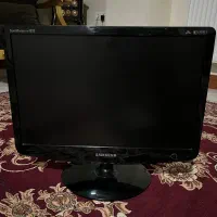 مانیتور کامپیوتر در حد نو