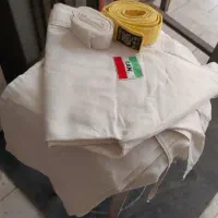 یک دست لباس کاراته سایز ایکس لارج طبق عکس