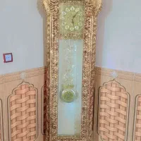 ساعت 9500