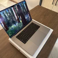 MacBook Pro m1 16 inch 512ssd 16 ram
