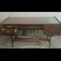 میز تحریر یا میز مطالعه