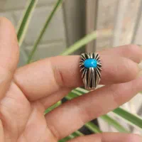 انگشتر و گردنی