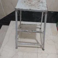 چهارپایه آهنی