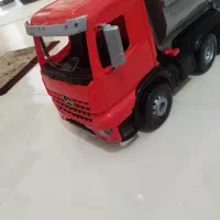 کامیون اسباب بازی