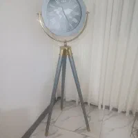 ساعت ایستاده