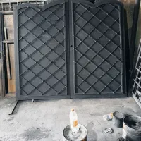 درب حیاطی عرض 260در حد نو