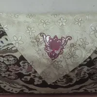 موکت و پشتی