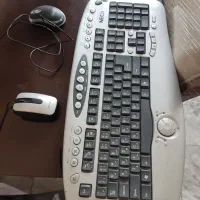 کیبورد و دوعدد موس